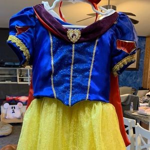 Disney Snow Whit Deluxe Costume DisneyWorld 4/5 XS
